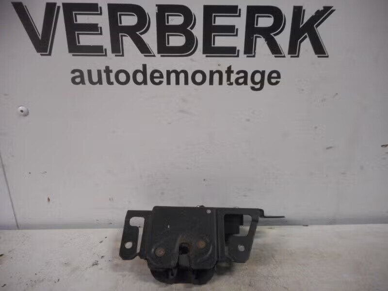 SLOTVANGER ACHTERKLEP BMW 3 serie Compact (E46 / 5), Gebruikt, Ophalen of Verzenden, Petuelring 130 80809 München, DE, BMW