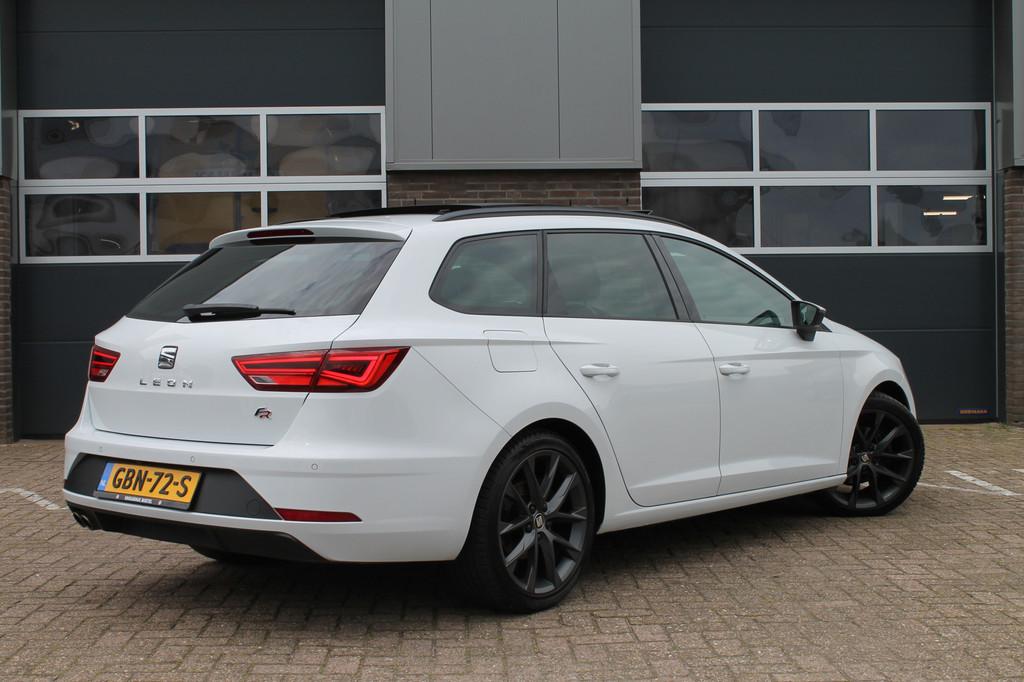 SEAT Leon ST 1.5 TSI FR | Pano | Keyless | CC | Cam, Auto's, 12 maanden, 4 cilinders, Leon, Wit
