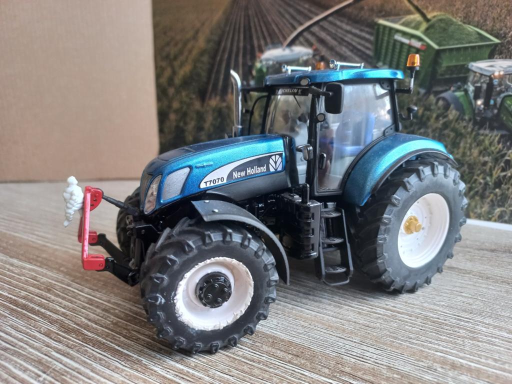 New Holland T7070 Special Blue Metallic Ros Verbouwd, Ophalen of Verzenden, Zo goed als nieuw, Tractor of Landbouw, Overige merken