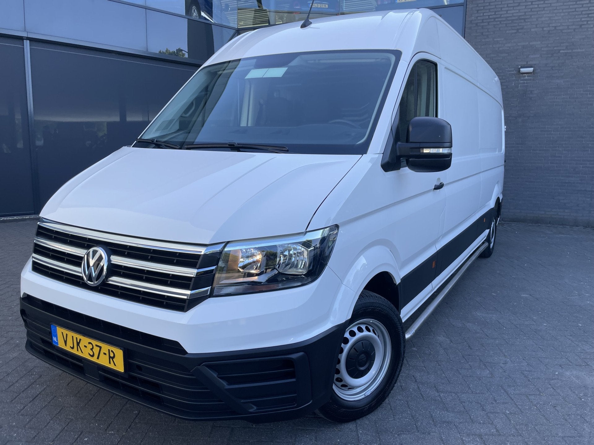 Volkswagen Crafter 35 2.0 TDI L4H3 Highline Airco - parkeers, Stof, Gebruikt, Euro 6, 4 cilinders
