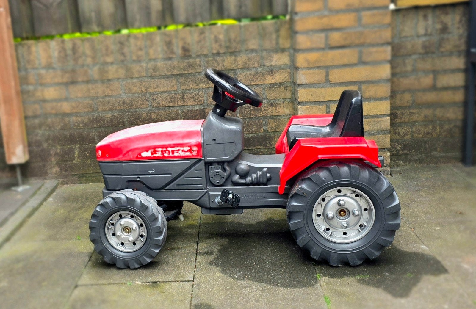 Stoere rode traptractor voor de kleine boer(in)!, Ophalen, Gebruikt, Overige merken