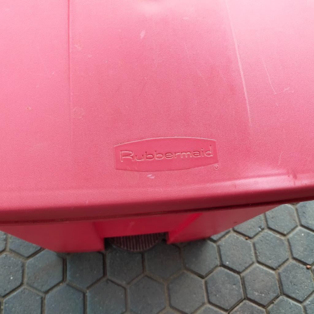 grote partij  Rubbermaid afvalemmer- prullenbakken  68 liter, 40 liter of meer, Ophalen, Gebruikt, 75 cm of meer