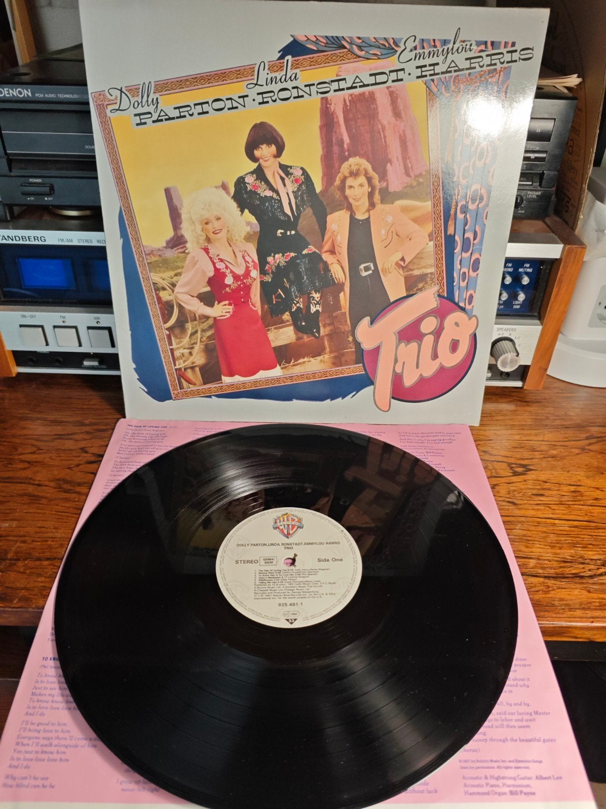 Dolly Parton, Linda Ronstadt, Emmylou Harris - Trio LP, 1980 - 1989, Ophalen of Verzenden, Zo goed als nieuw, 12 inch