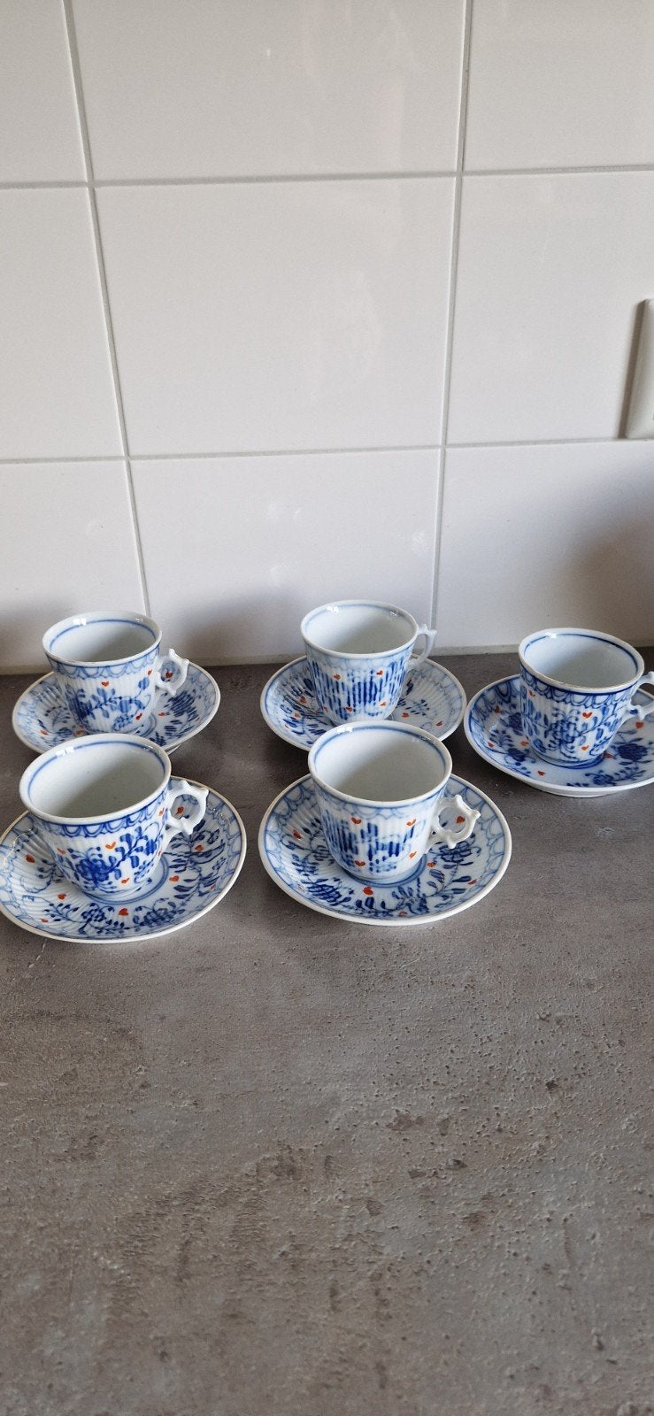 kop en schotels, Ophalen, Zo goed als nieuw, Porselein, Kop en/of schotel
