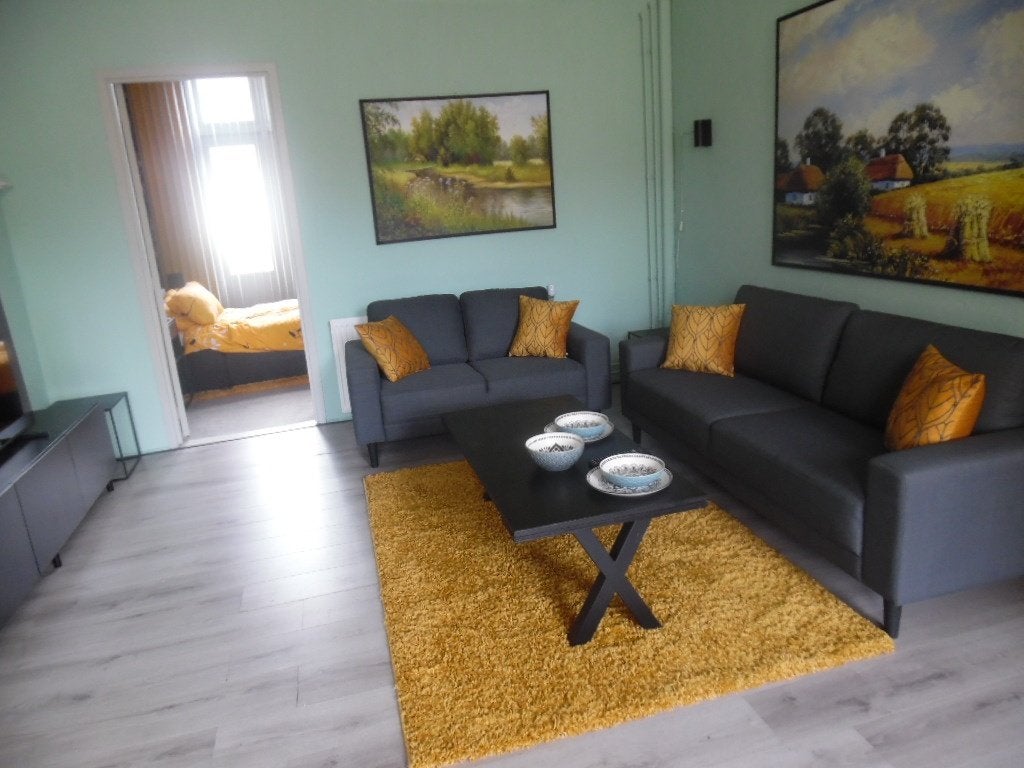 woonruimte aangeboden, Huizen en Kamers