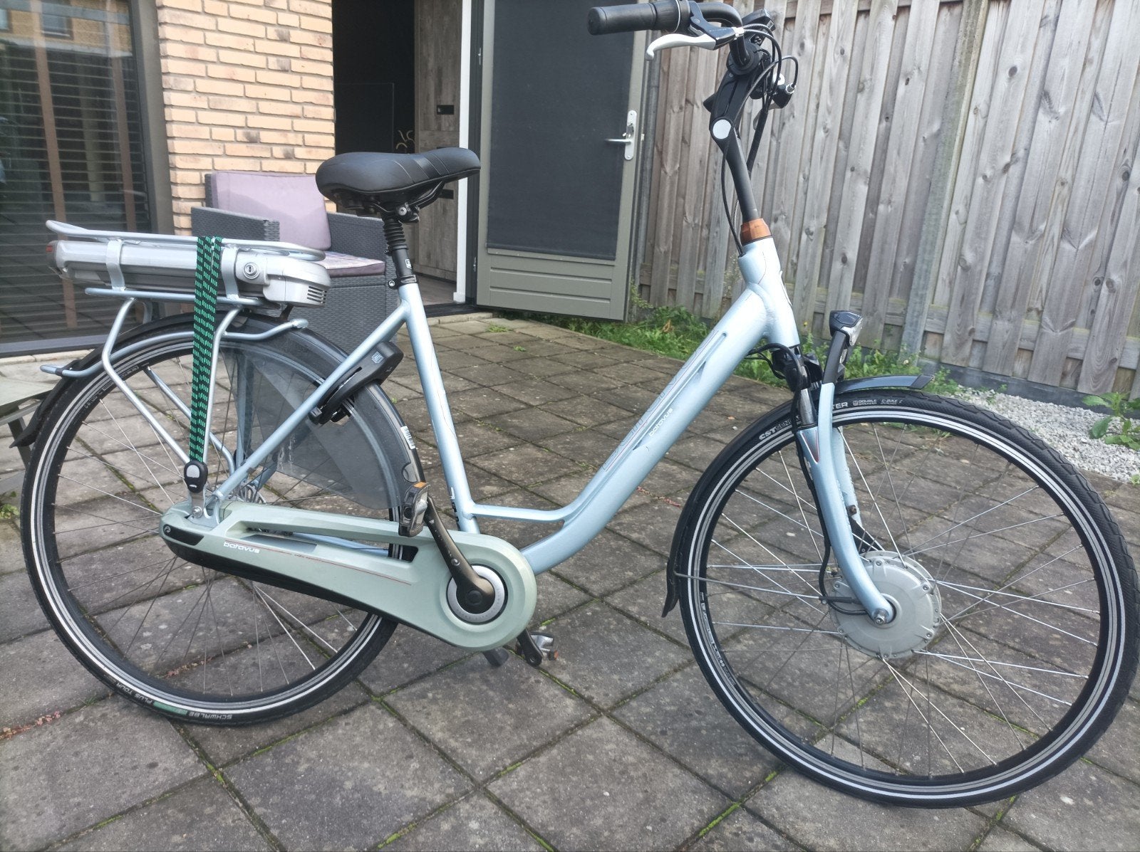 Batavus e-go - Topstaat 50+ kilometer, Ophalen, Zo goed als nieuw, 50 km per accu of meer, Batavus