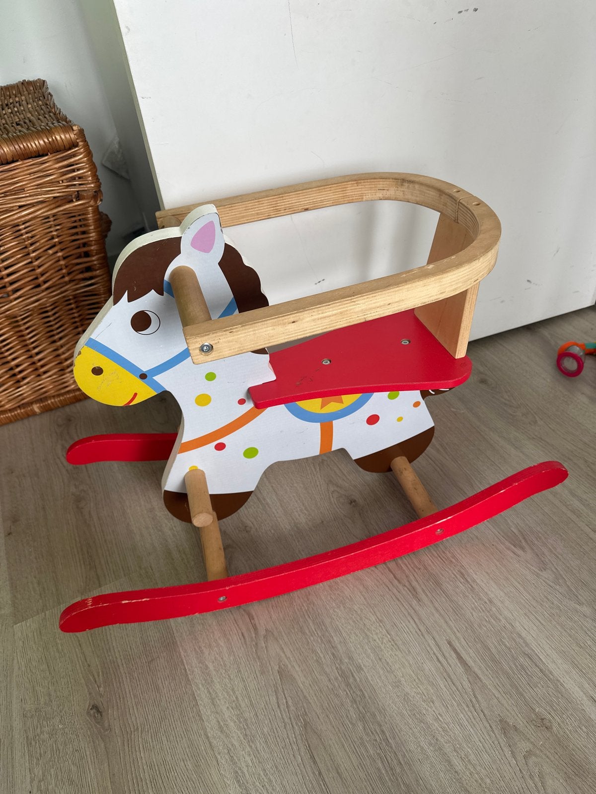 Houten hobbelpaard  - Speelgoed.  ( Gewoon 2€ betalen), Ophalen, Gebruikt, Jongen of Meisje
