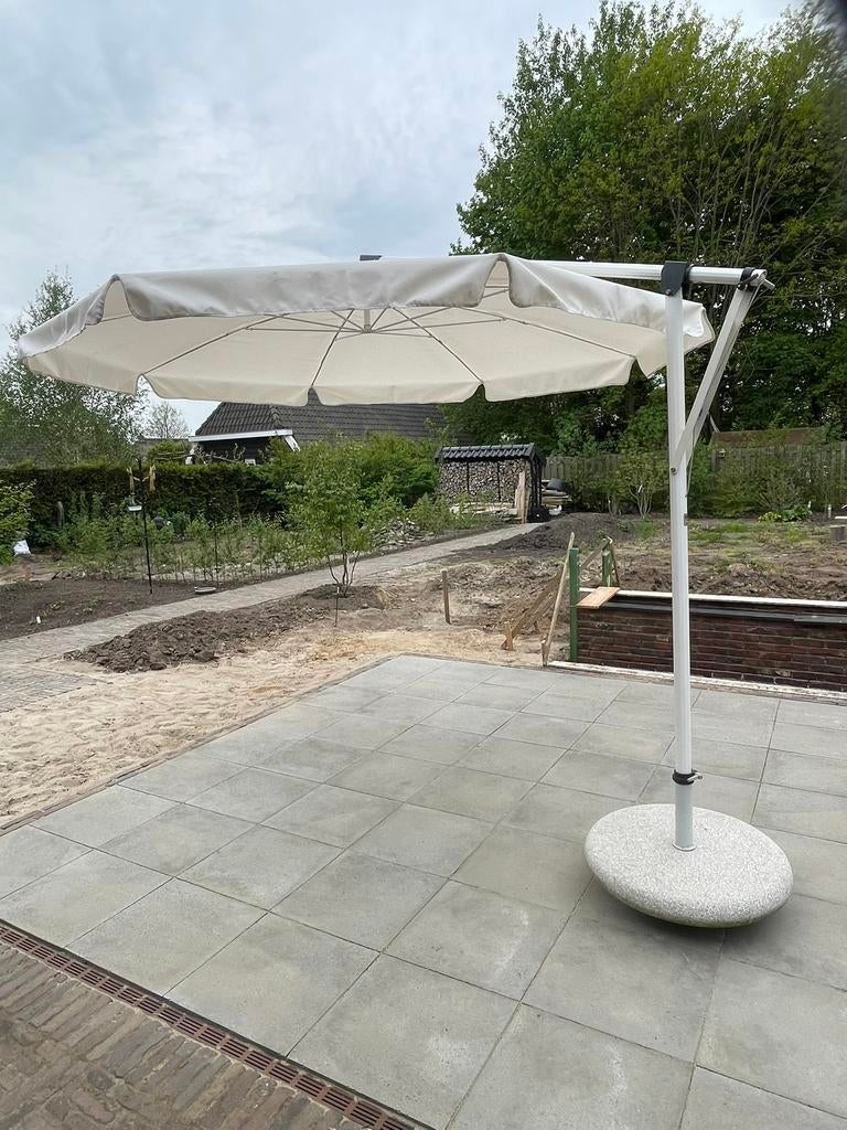 Glatz Parasol, Ophalen, Gebruikt, Zweefparasol, Kantelbaar