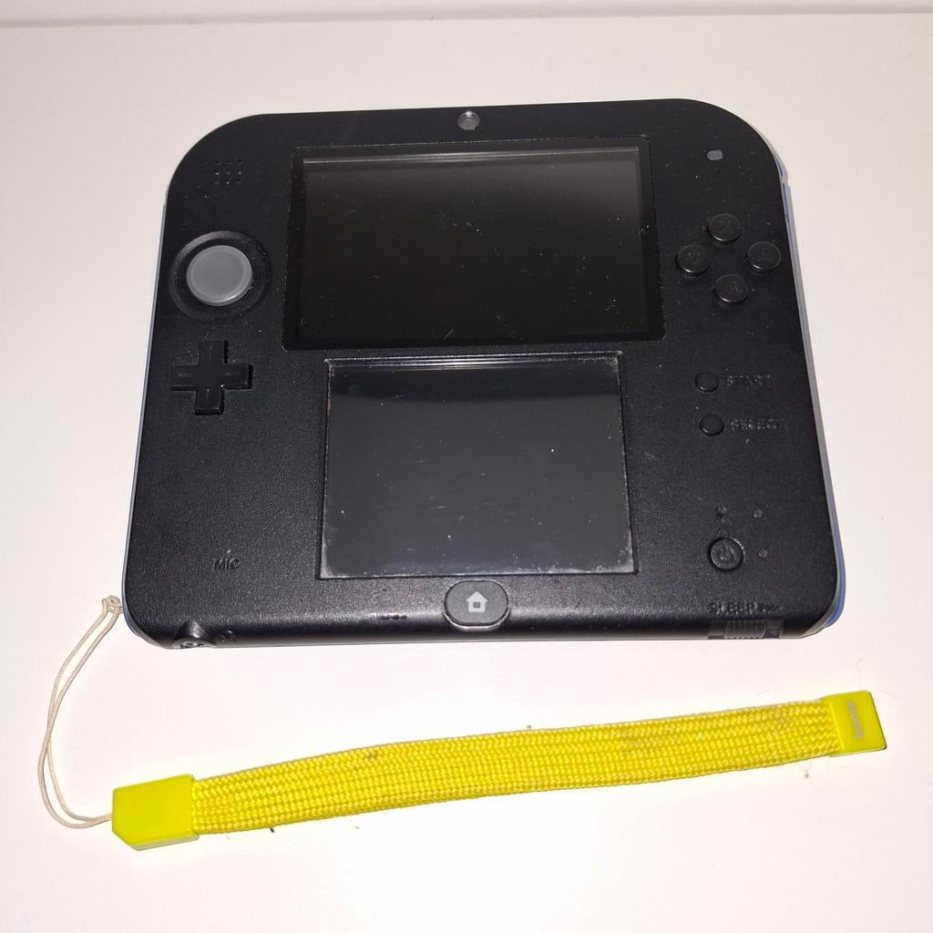 Nintendo 2DS + 3 Spellen + Beschermhoes te ruil tegen 3DS, Spelcomputers en Games, Spelcomputers | Nintendo 2DS en 3DS, Ophalen