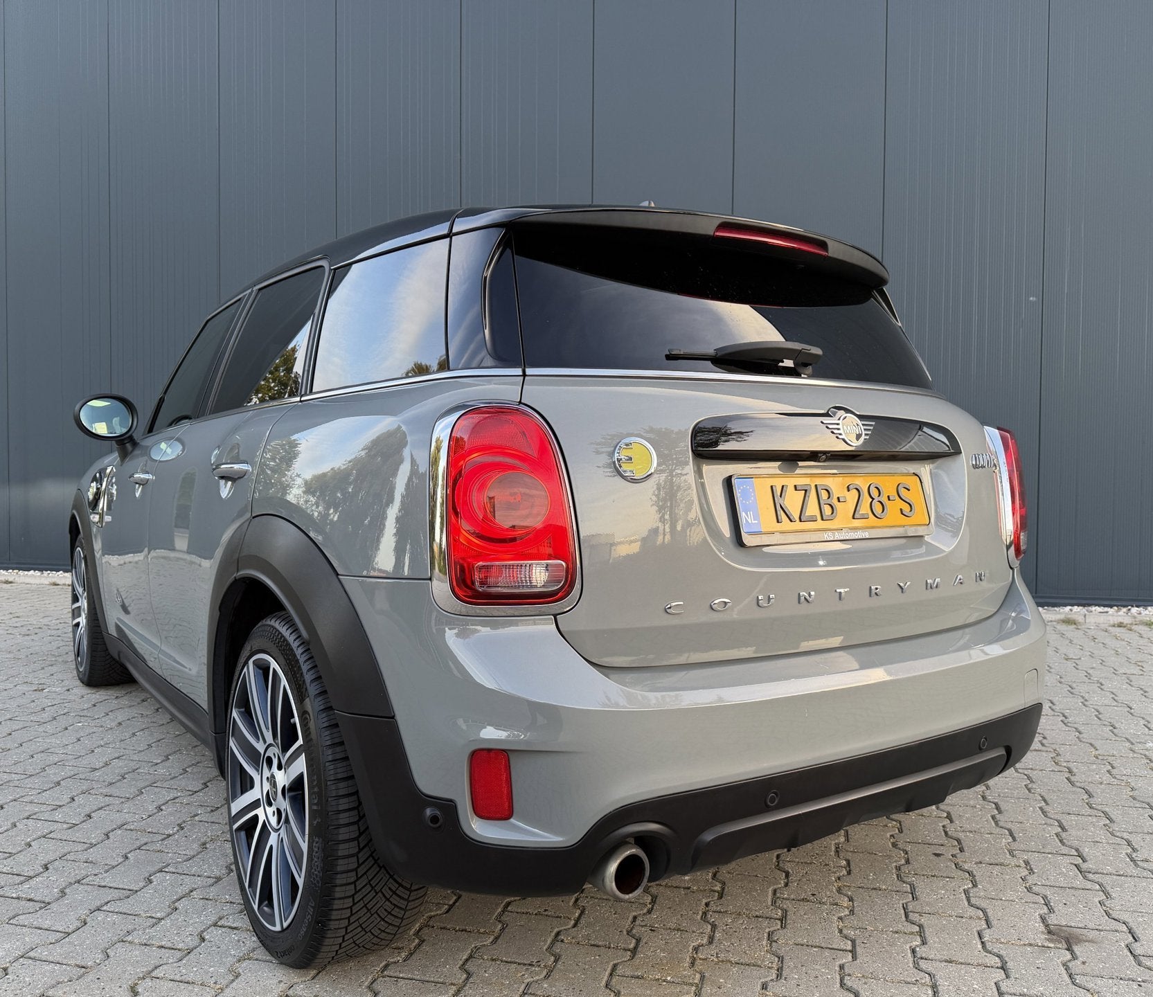 Mini Countryman 1.5 Cooper S E ALL4 224PK Pano | HK | HUD |, Auto's, Automaat, Dealer onderhouden, Gebruikt, Leder