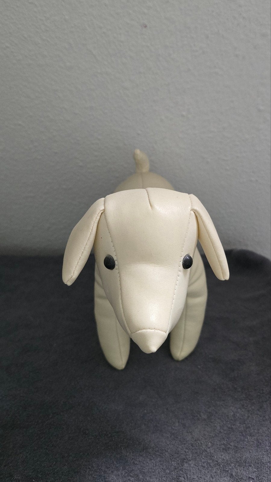 Te koop hondje skai-leer. Merk PT, Binnen, Gebruikt, Ophalen of Verzenden, Overige materialen