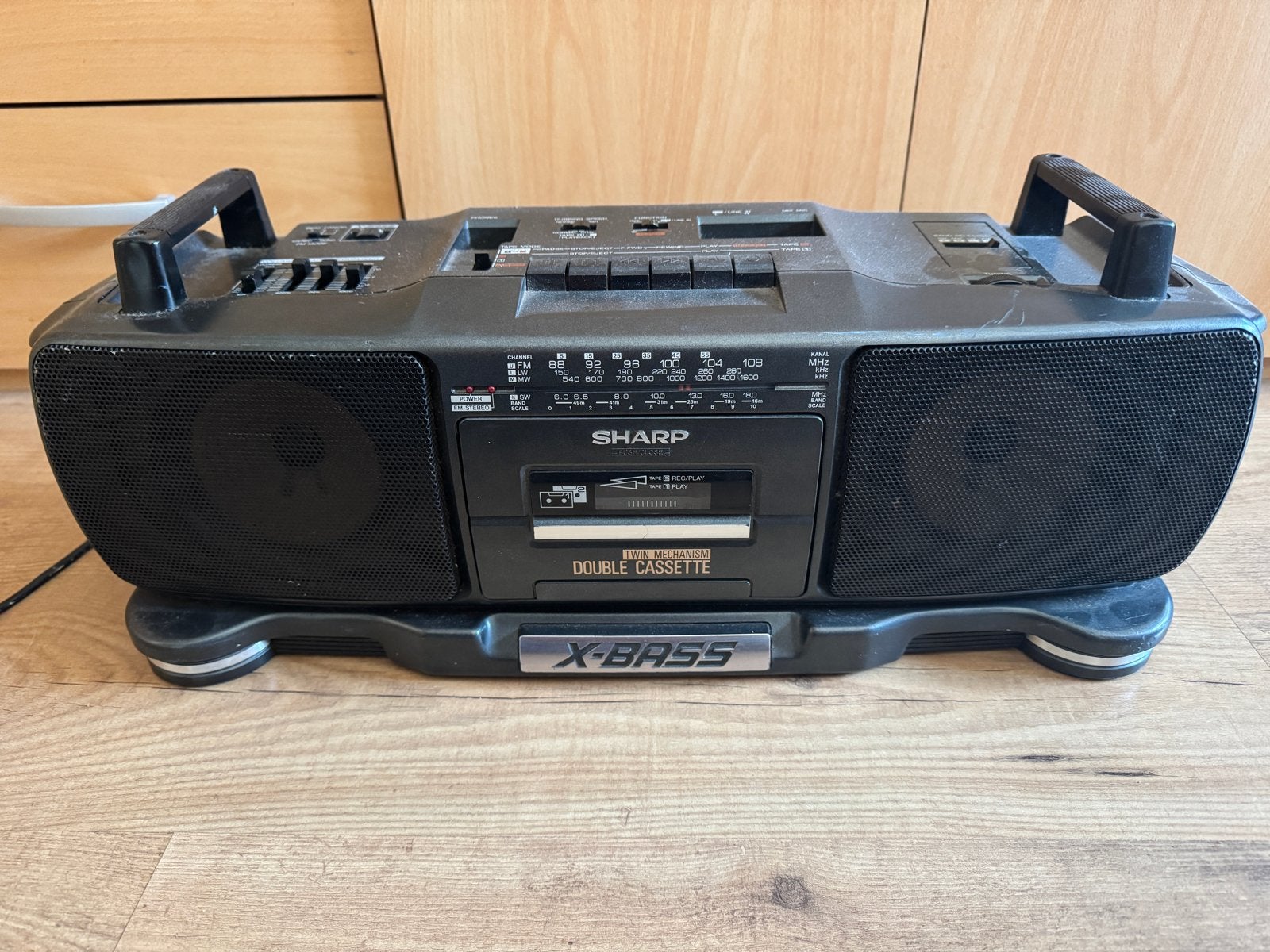 Sharp t360h  Draagbare Radio dubbele Cassette met X-BASS, Ophalen of Verzenden, Gebruikt, Radio