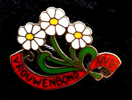Vrouwenbond NVV broche- emaille, Verzenden, Nieuw, Transport, Speldje of Pin