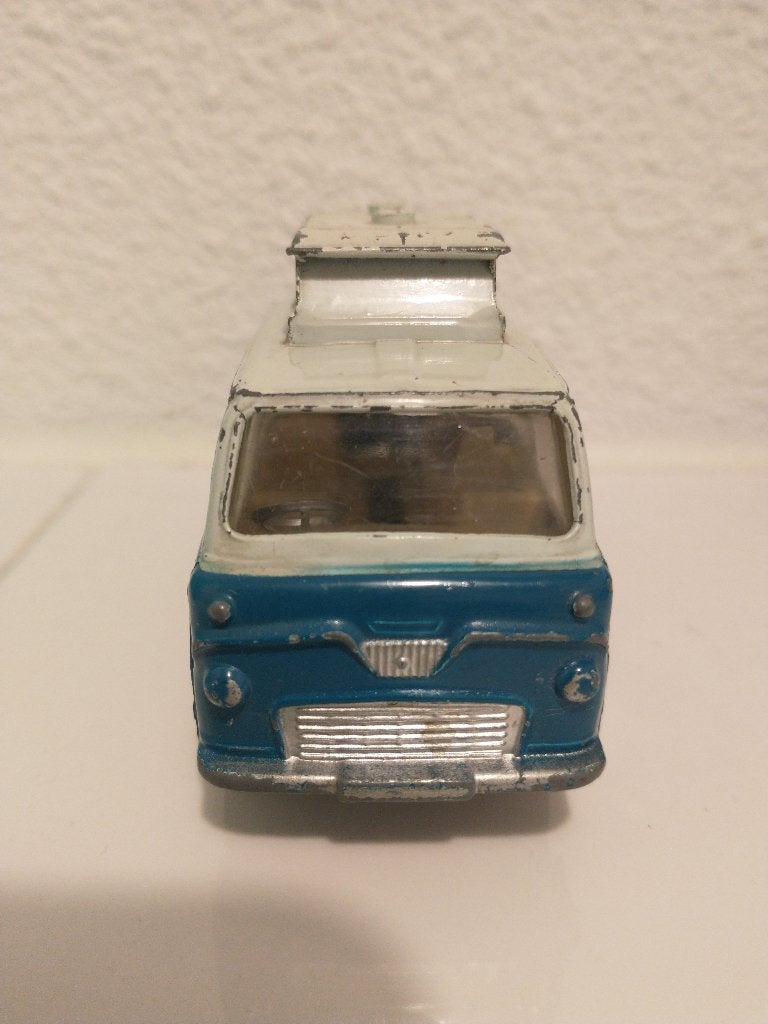 CORGI FORD THAMES AIRBORNE CARAVAN 1962, Ophalen of Verzenden, Gebruikt, Auto, Corgi
