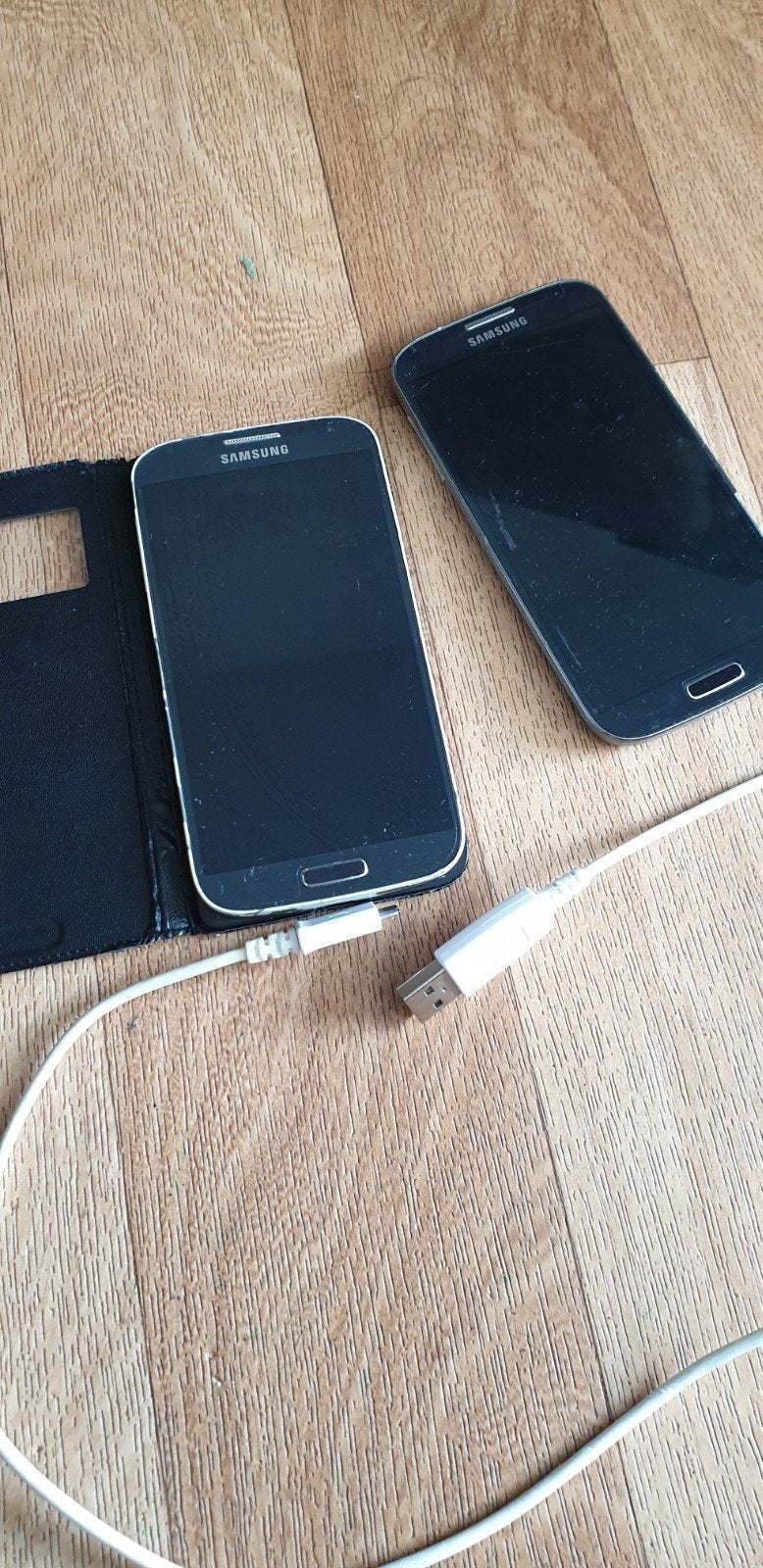 2x samsung galaxy s4 met oplaadkabel, Gebruikt, Zwart, Ophalen of Verzenden, Zonder simlock