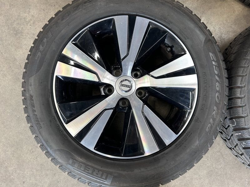 16 inch originele velgen + winterbanden Volvo V60 S60 V70, -, -, Banden en Velgen, 17 inch