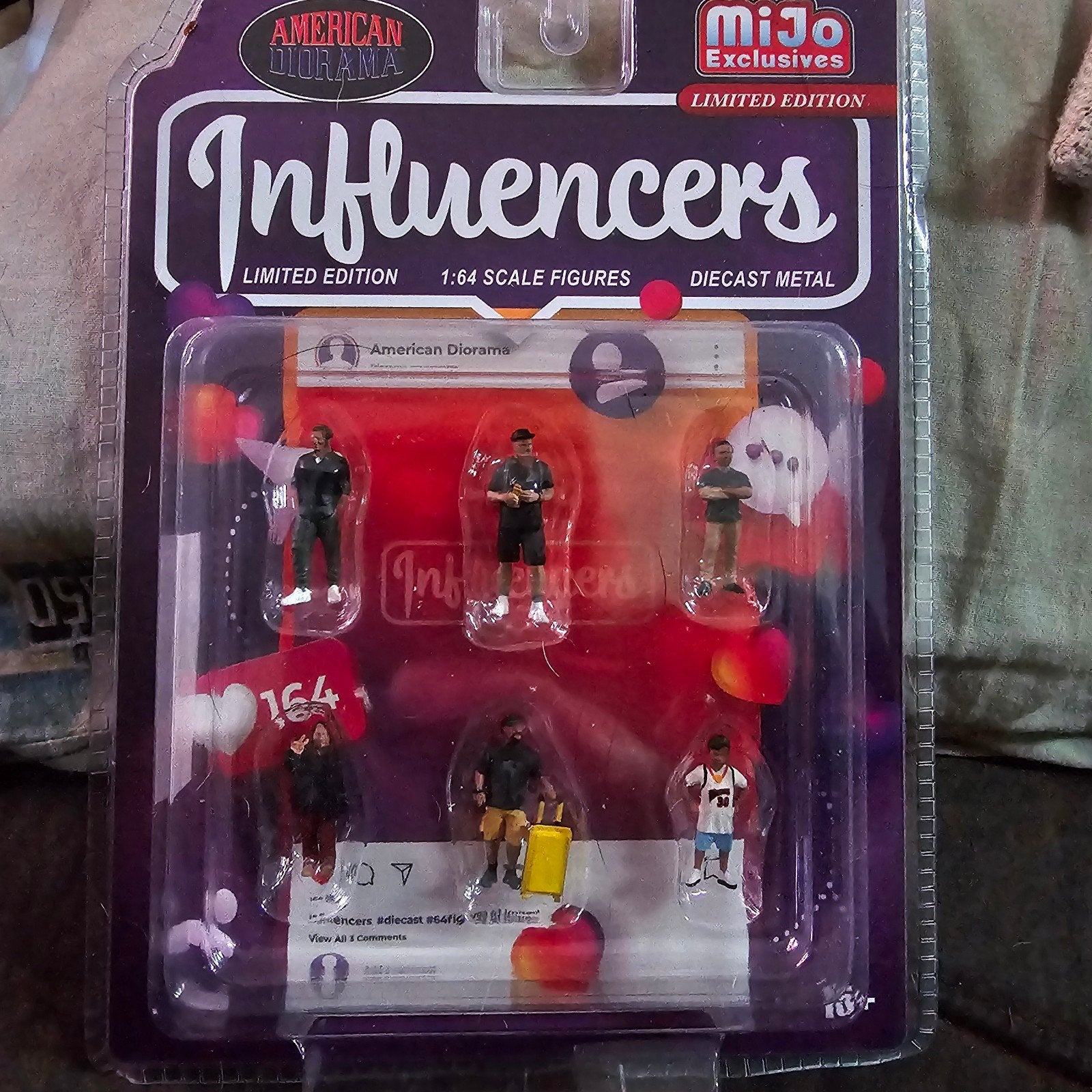 American Diorama Influencers 1:64 Schaal Figuren Set, Info@americandiorama.com, Nieuw, American Diorama, S EL Monte CA 91733 USA
