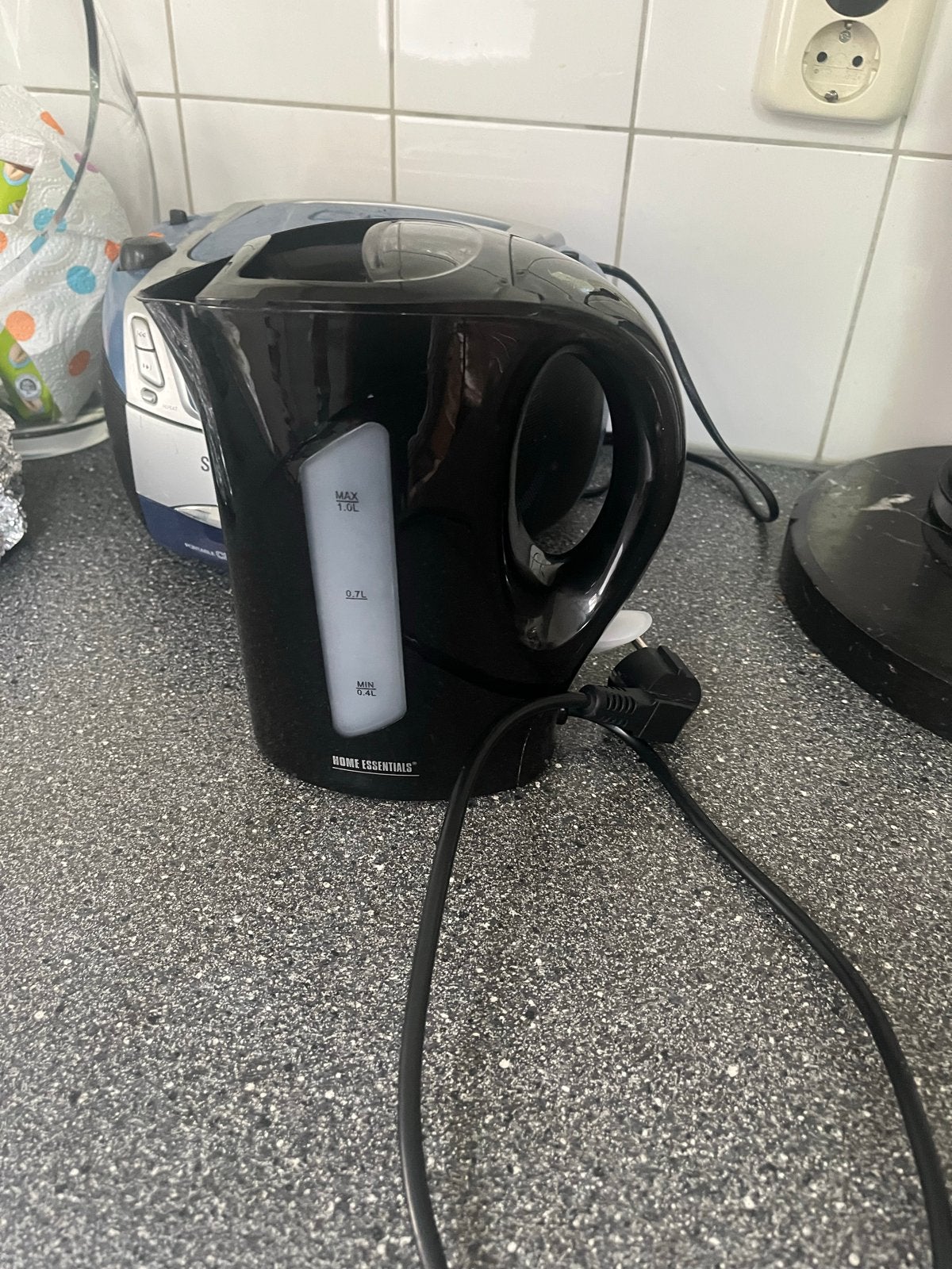 Home Essentials waterkoker 1.0L - Zwart, Minder dan 1 liter, Ophalen of Verzenden, Gebruikt, Draadloos