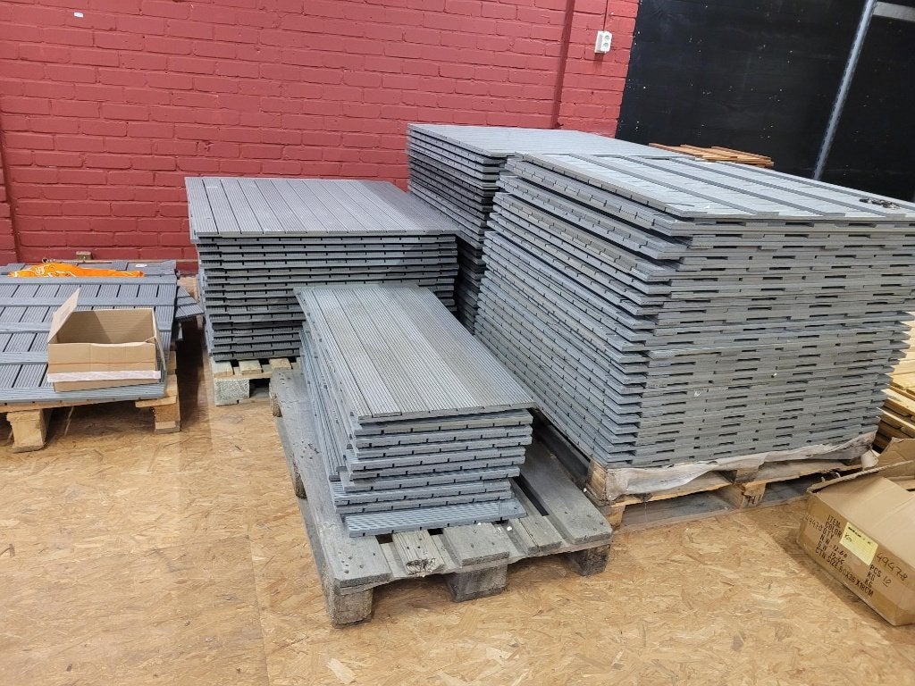 Diverse tuin hout afkomstig van onze tuinmeubel showroom, Ophalen, Zo goed als nieuw, ???, ????