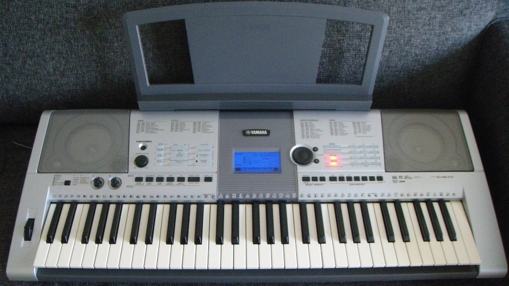 Yamaha PSR-E403, Muziek en Instrumenten, Keyboards, Gebruikt, 61 toetsen, Yamaha, Ophalen of Verzenden
