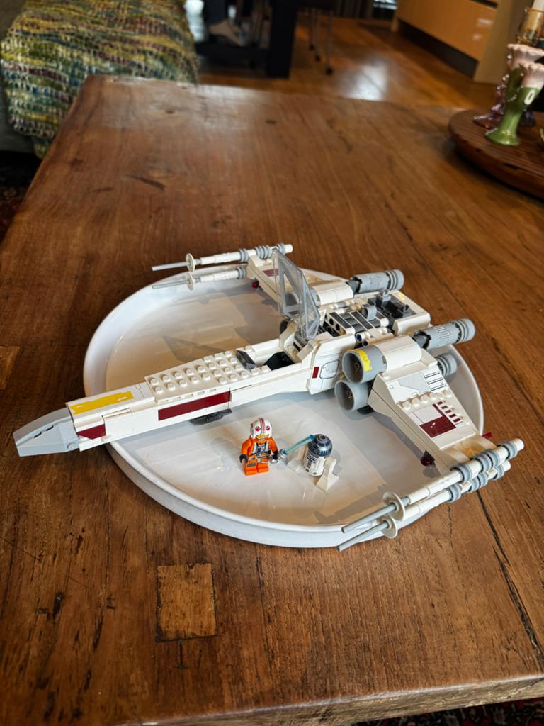 LEGO Star Wars X-Wing Fighter (75301) - Mist 2 poppetjes, Ophalen of Verzenden, Gebruikt, Overige merken