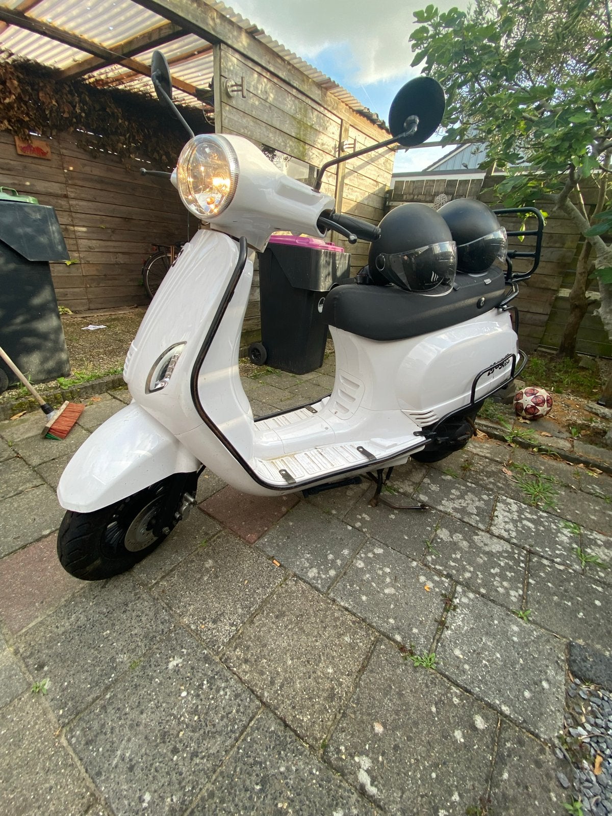 AGM VX50 Scooter - Wit - Goed onderhouden, Fietsen en Brommers, Scooters | Overige merken, Ophalen, Gebruikt, Maximaal 45 km/u