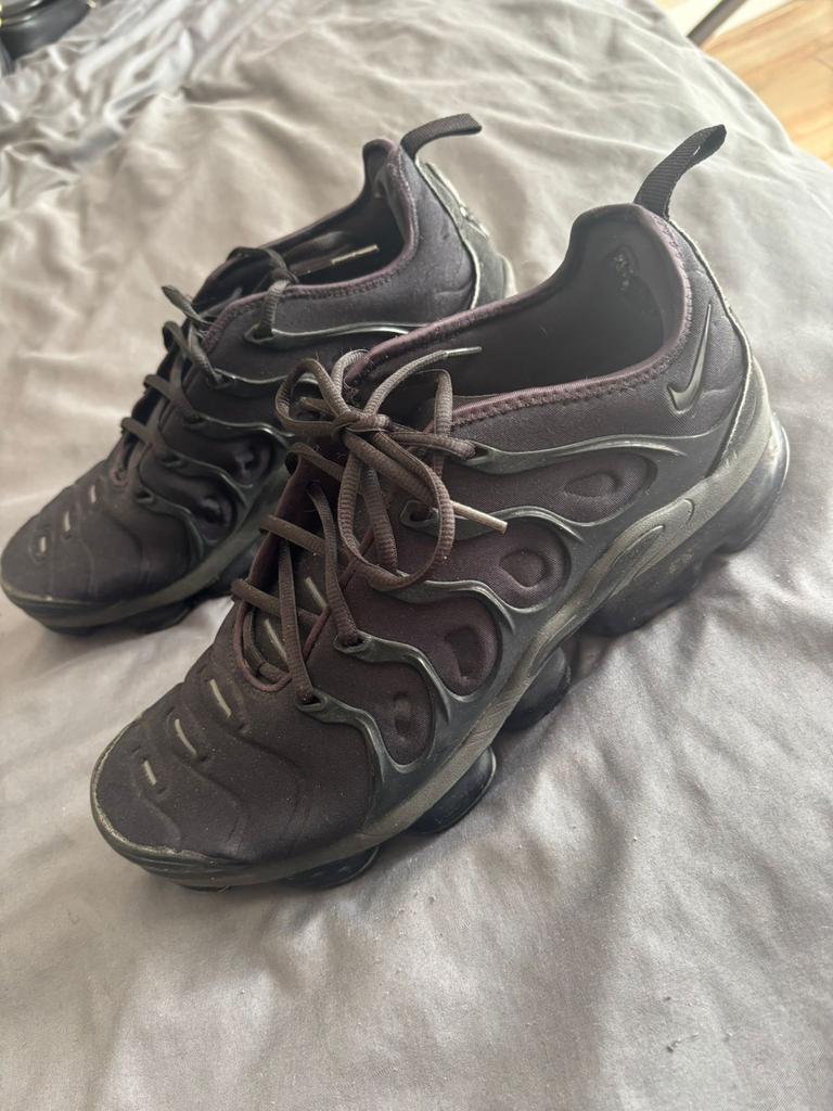 Nike Vapormax Plus Zwart - Maat 44, Zwart, Ophalen of Verzenden, Sneakers of Gympen, Gedragen