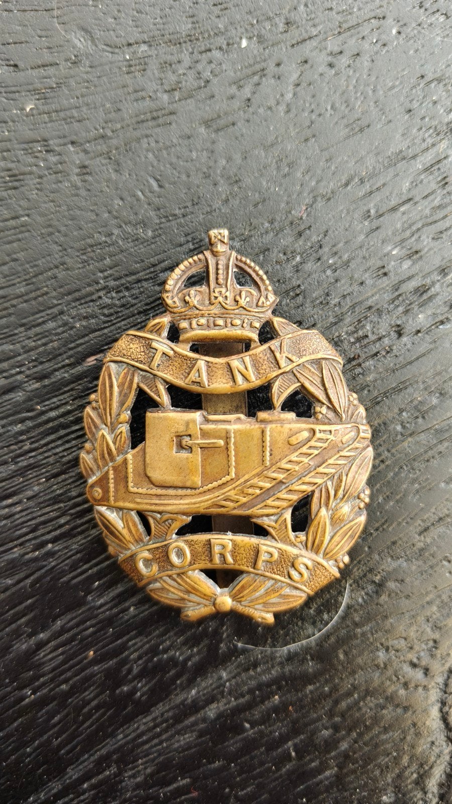 Originele WW1 Tank Corps cap badge, gestempeld., Ophalen of Verzenden, Landmacht, Engeland, Embleem of Badge
