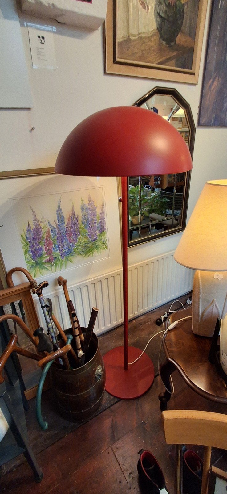Rode vloerlamp in perfecte conditie, Ophalen, 100 tot 150 cm, Onbekend, Zo goed als nieuw