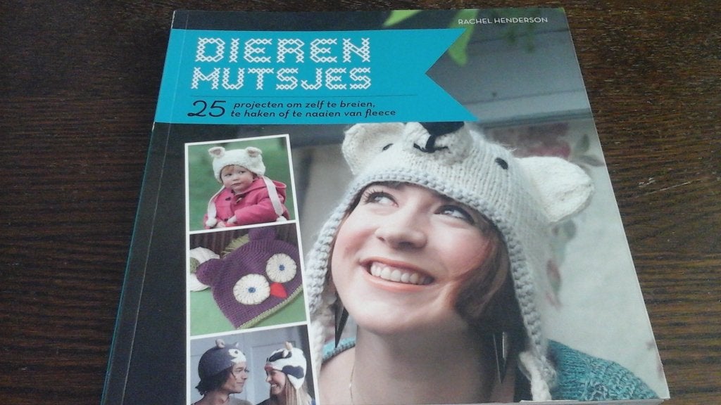Dieren mutsen haken of breien, Hobby en Vrije tijd, Breien en Haken, Ophalen of Verzenden, Zo goed als nieuw, Haken, Patroon of Boek