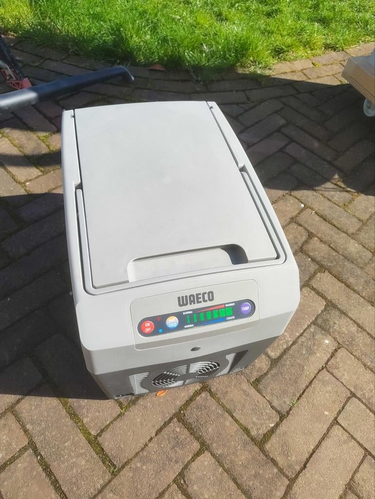 Waeco elektrische koelbox, Caravans en Kamperen, Koelboxen, Ophalen, Gebruikt, Koelbox, Elektrisch