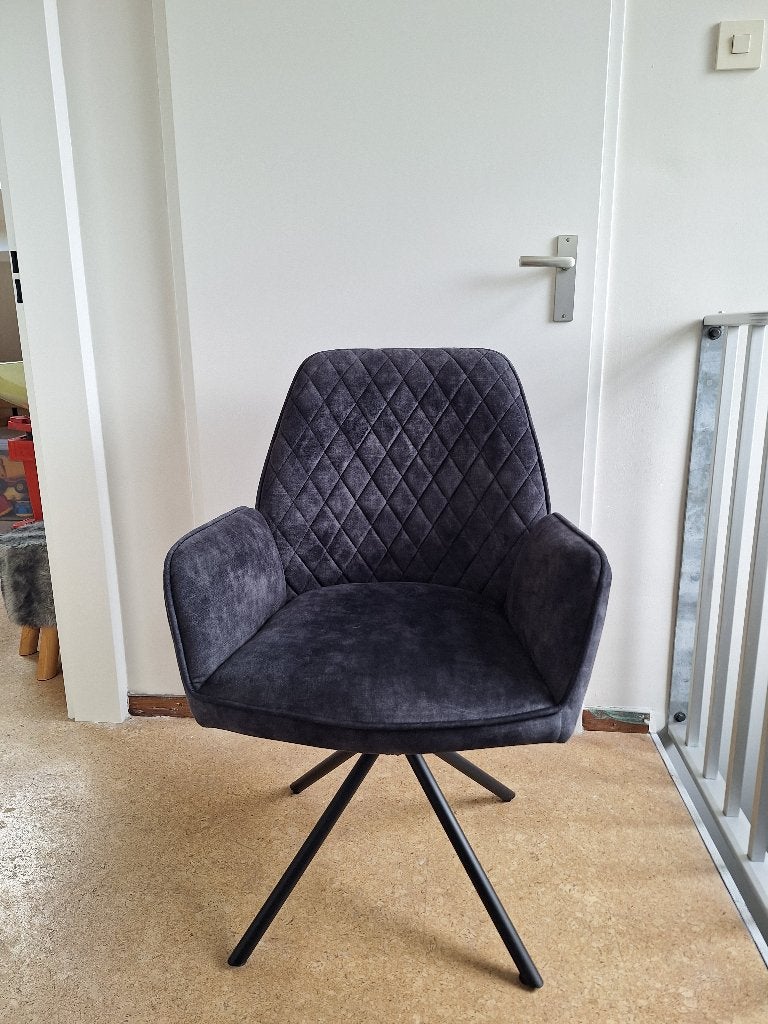 4 Draaibare eetkamerstoelen - 1 met defecte lasnaad, Huis en Inrichting, Ophalen, Gebruikt, Modern, draaibaar, Grijs