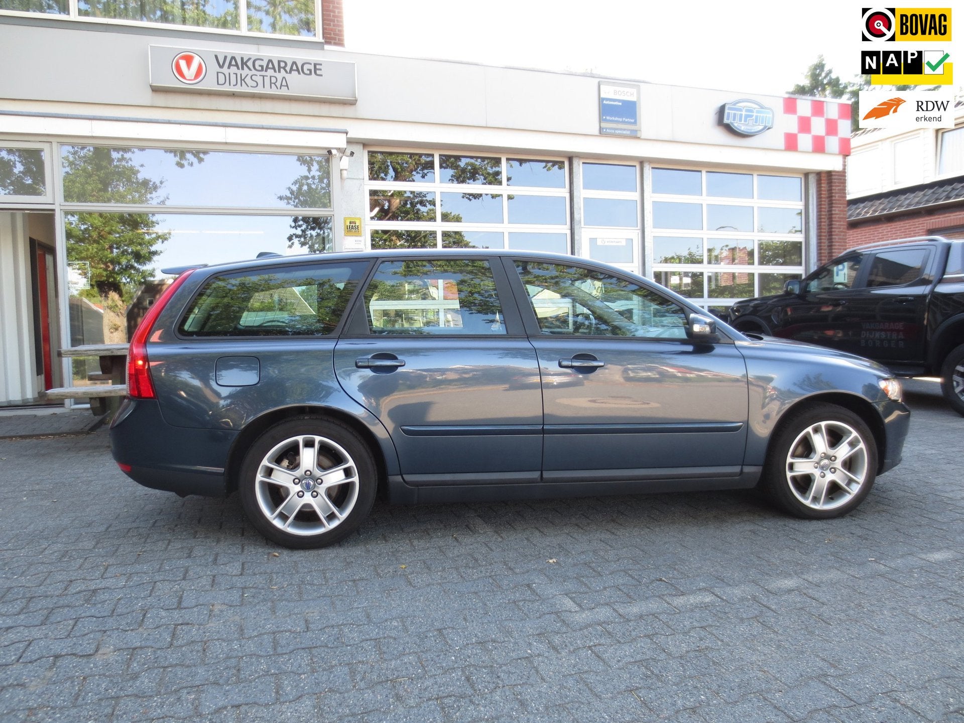 Volvo V50 2.4i Edition II, Voorwielaandrijving, Gebruikt, Zwart, 700 kg