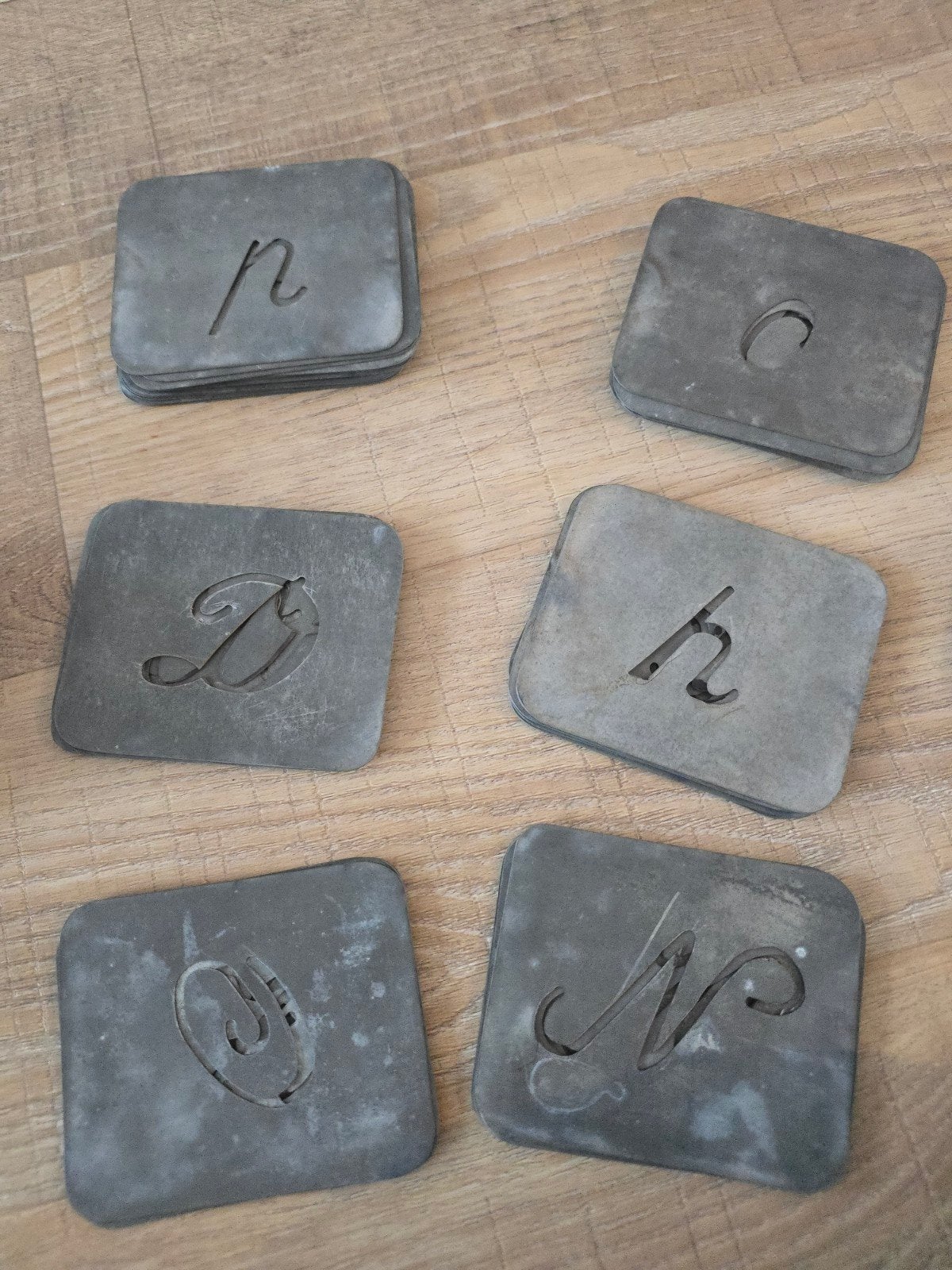 60 stuks antieke Franse druksjablonen 40 MM €79, Ophalen of Verzenden