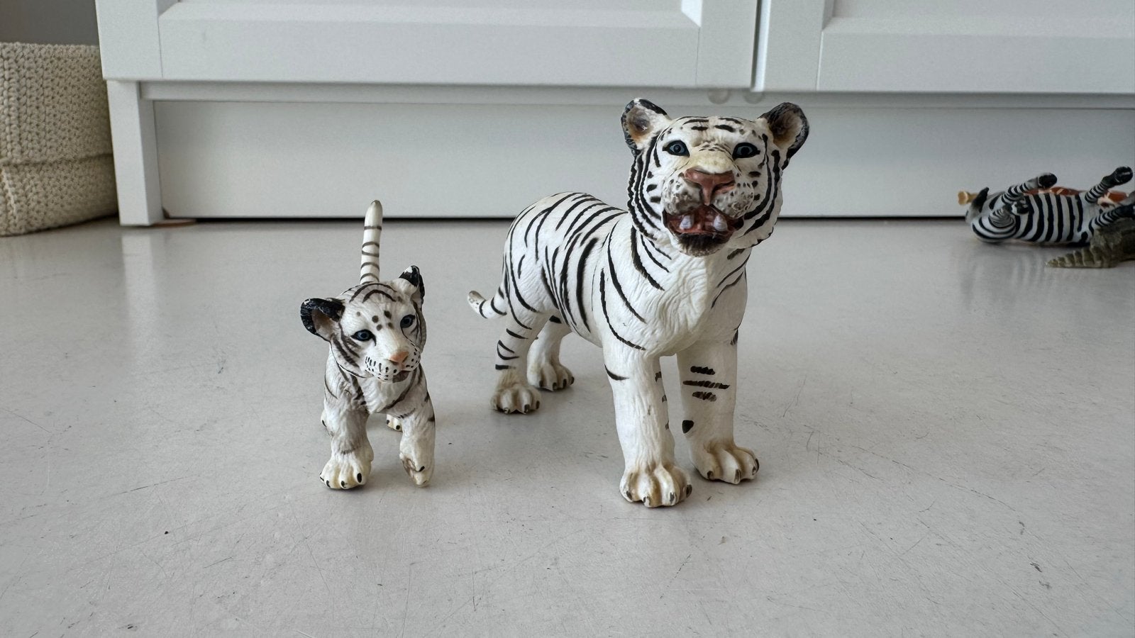 Schleich Witte Tijger en Welp Figuren, Ophalen of Verzenden, Zo goed als nieuw