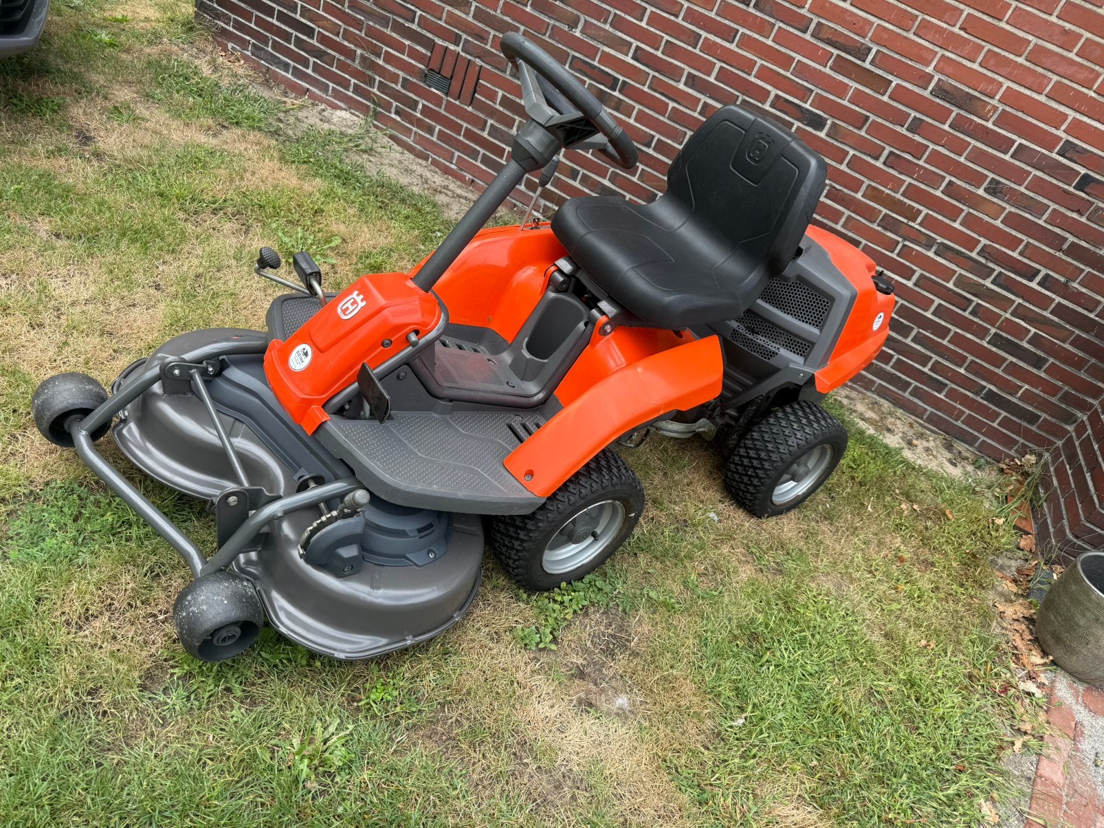 Husqvarna rider 111B hydrostaat Nieuw maaidek!!, Ophalen of Verzenden, Gebruikt, Mulchfunctie, Minder dan 90 cm