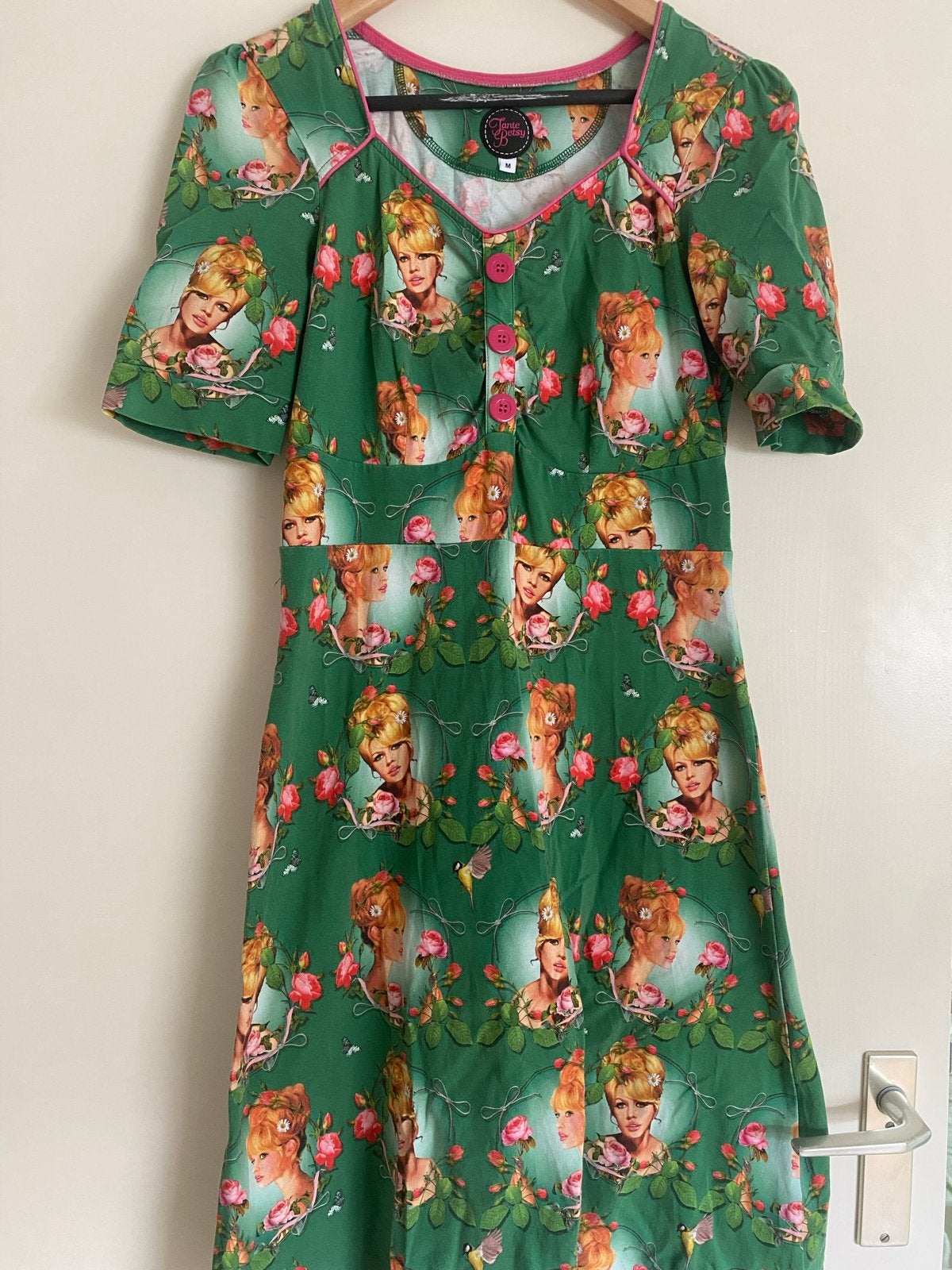 Tante Betsy jurk met print, maat M, Kleding | Dames, Maat 38/40 (M), Ophalen of Verzenden, Zo goed als nieuw, Knielengte