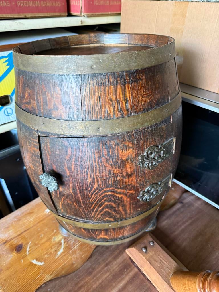 Vintage Wijnvat Kastje - Houten Bar met Glas Houders, Ophalen, Gebruikt
