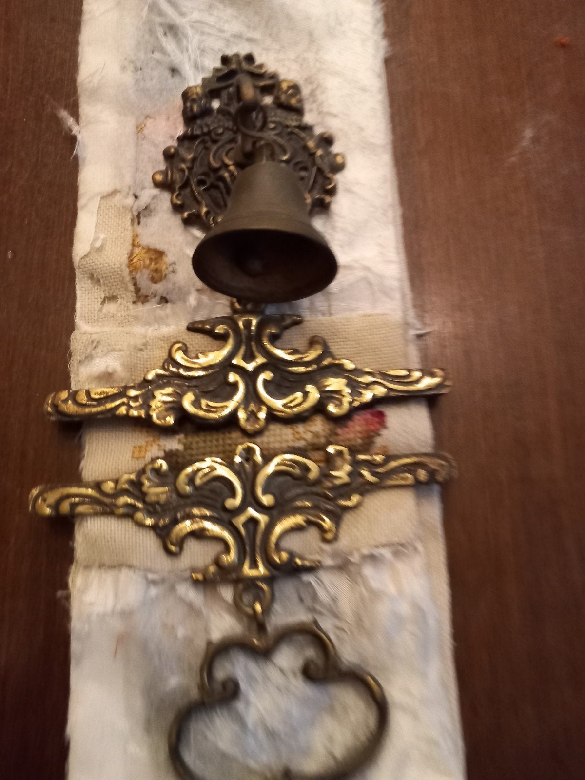 Antieke koperen schellekoord houder met bel, Antiek en Kunst, Ophalen of Verzenden