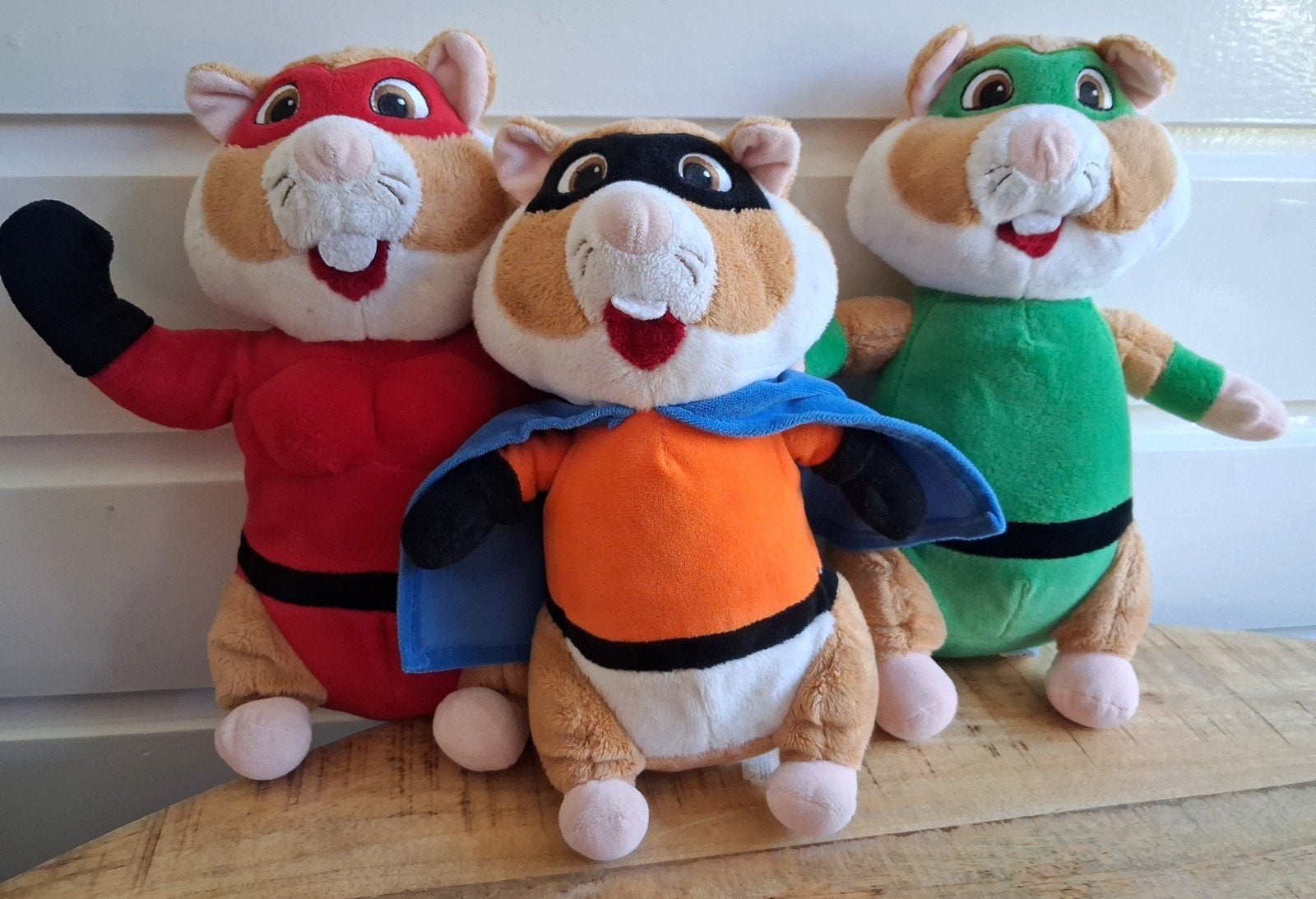 AH Hamster Superheld Rood Oranje Groen Superhelden, Hamster, Ophalen of Verzenden, Middelgroot (20 tot 80 cm), Met kleding of accessoire