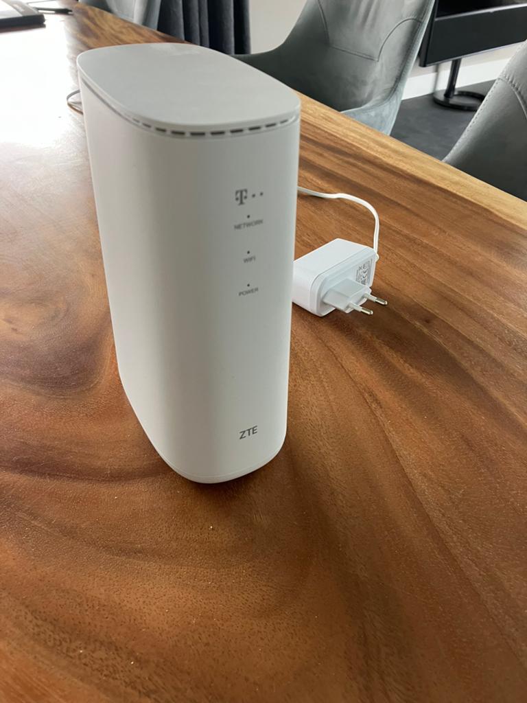 ZTE router MF289D, Computers en Software, Routers en Modems, Ophalen, Zo goed als nieuw