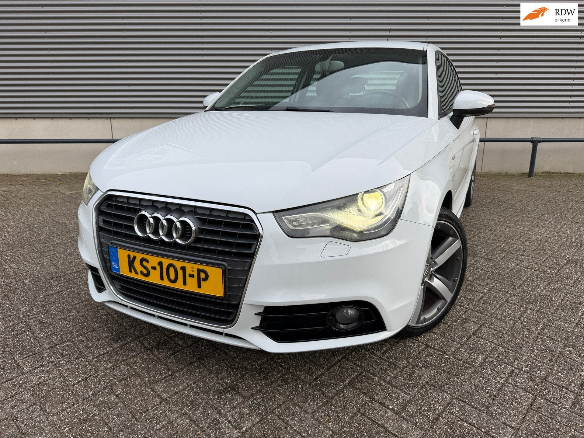 Audi A1 1.4 TFSI S edition, Auto's, Audi, Voorwielaandrijving, Euro 5, Stof, Zwart