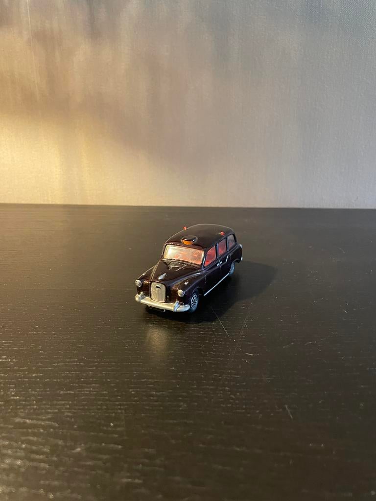 Corgi toys britse taxi, Hobby en Vrije tijd, Modelauto's | 1:43, Ophalen of Verzenden, Zo goed als nieuw, Auto, Corgi