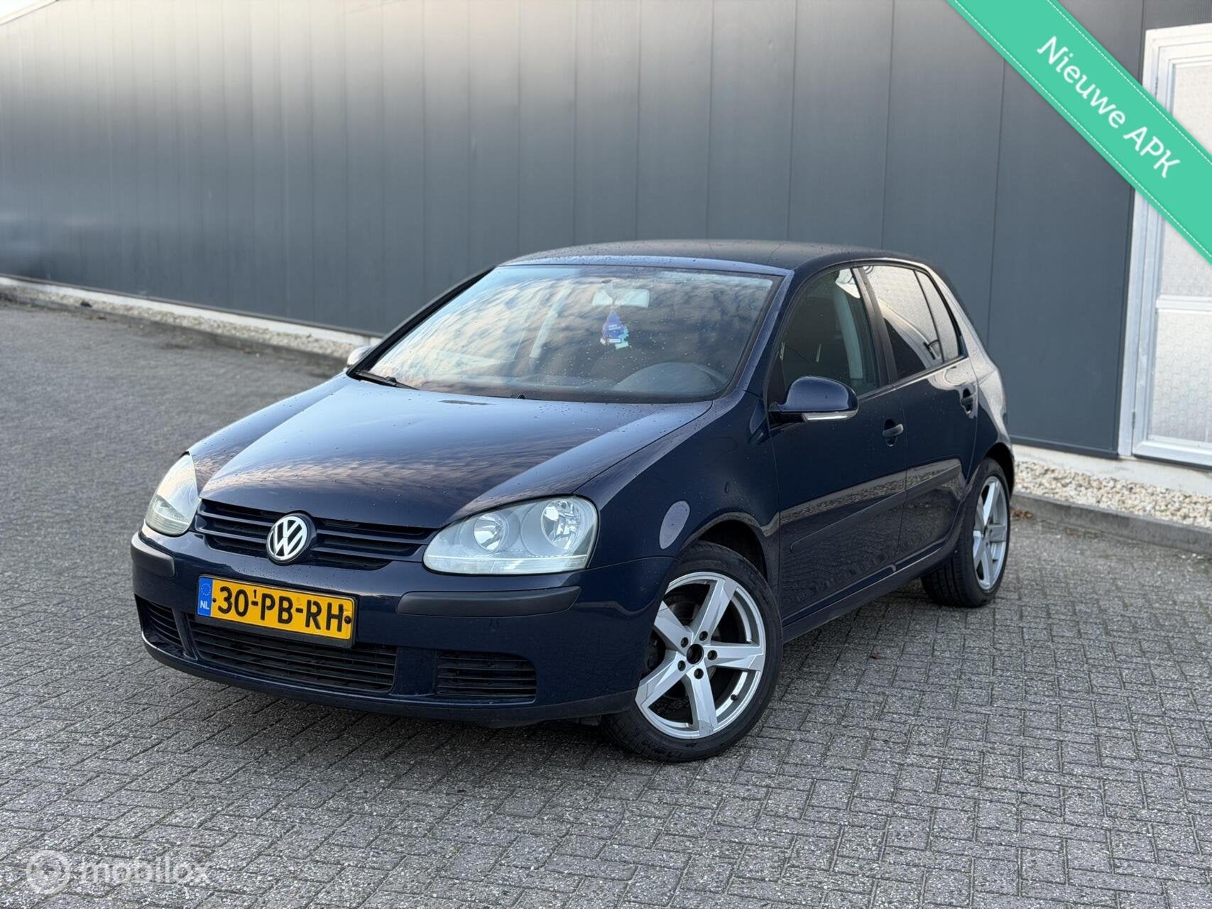 Volkswagen Golf 1.4 FSI Comfortline NAP/APK/NWEKETTING, Auto's, Voorwielaandrijving, Gebruikt, 4 cilinders, Blauw