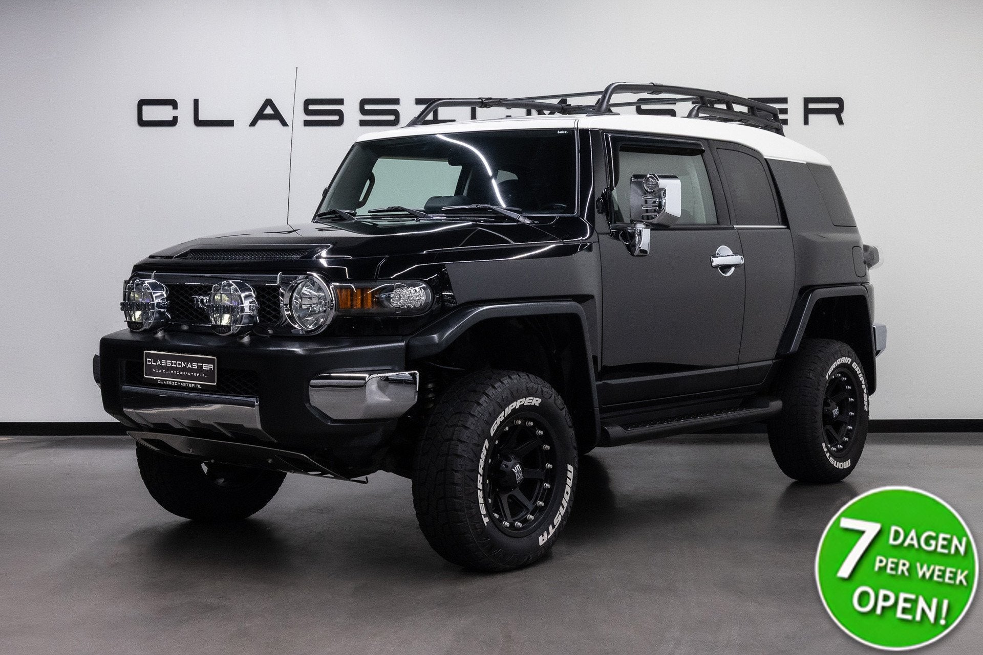 Toyota FJ Cruiser VVT-i V6 Btw auto, Fiscale waarde € 8.00, Auto's, Toyota, Stof, Gebruikt, Zwart, Origineel Nederlands