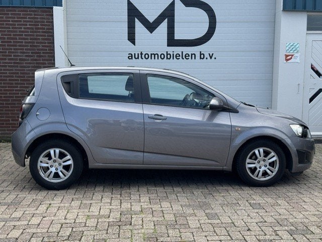 Chevrolet Aveo 1.4 LT - 1e eigenaar - Airco - Cruise - NAP, Voorwielaandrijving, Euro 5, Gebruikt, 4 cilinders