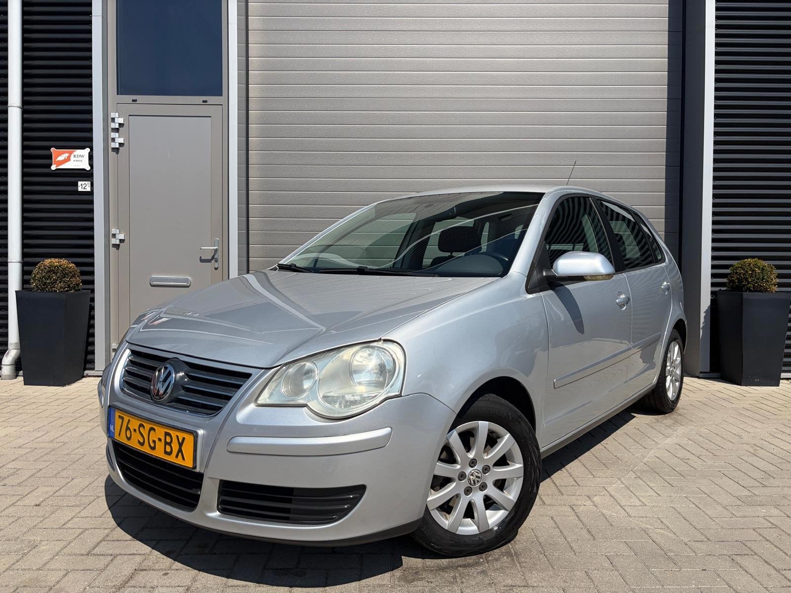 Volkswagen Polo 1.4-16V Sportline/129.000 NAP/Airco/Cruise c, Auto's, Volkswagen, Voorwielaandrijving, Origineel Nederlands, Bedrijf