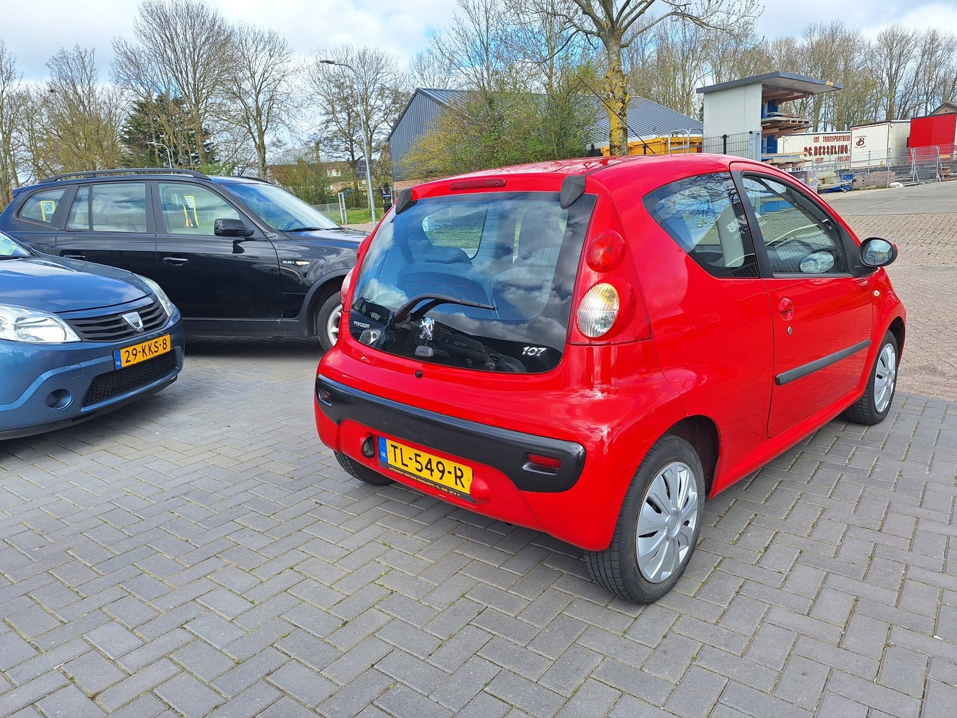 Peugeot 107 1.0-12V XR / Keurig ondeehouden / APK september, Auto's, Voorwielaandrijving, Gebruikt, 765 kg, 4 stoelen