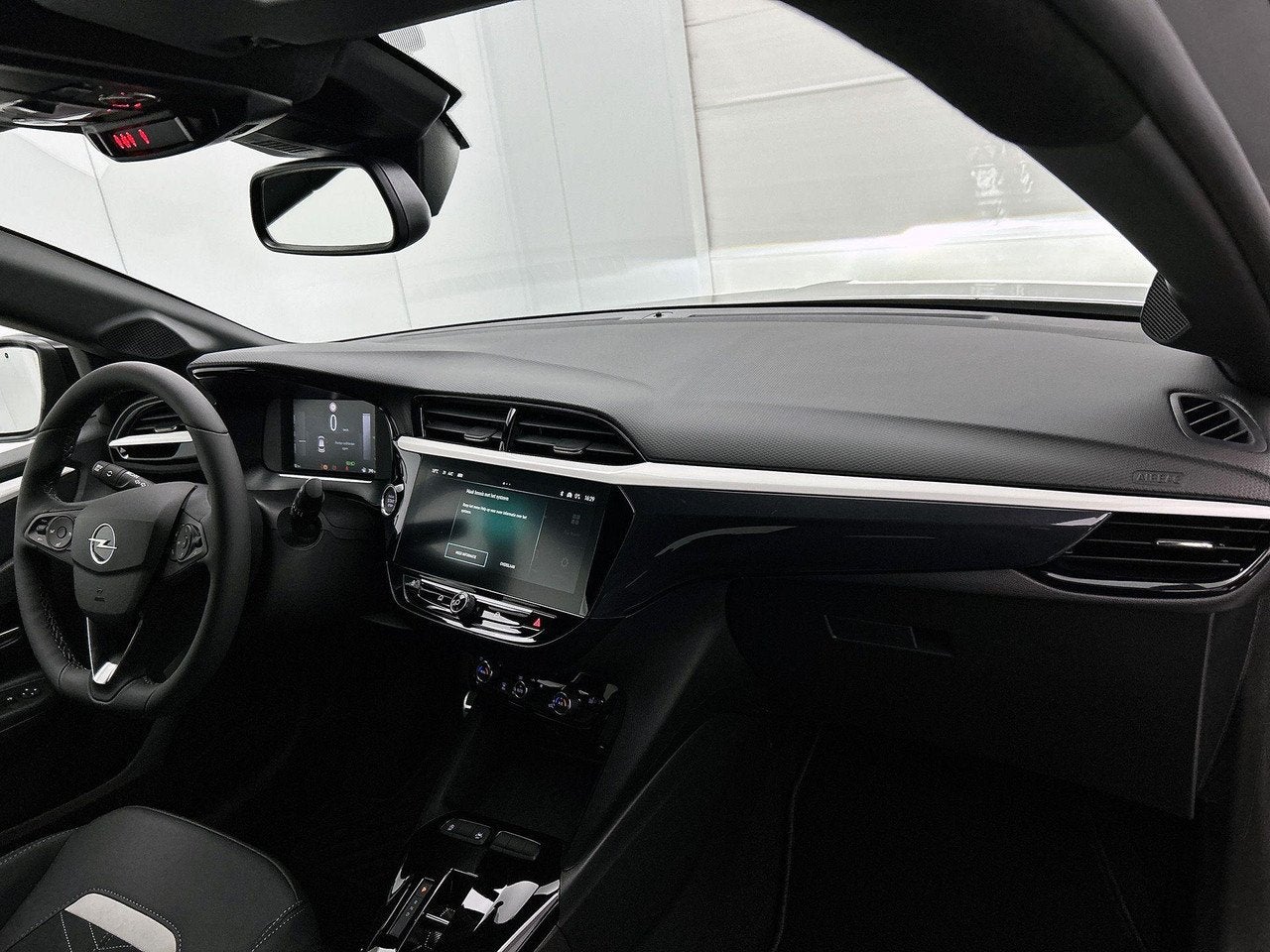 Foto 12 van Opel Corsa 1.2 Turbo Hybrid Ultimate Navigatie | AppleCar Pl