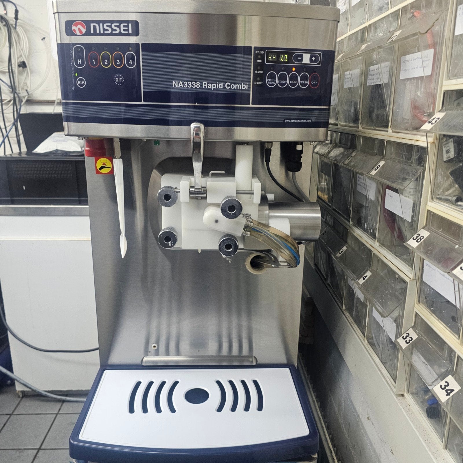 Nissei NA3338 Rap Combi Softijsmachine met Topping Dispense, Zakelijke goederen, Horeca | Keukenapparatuur, Ophalen